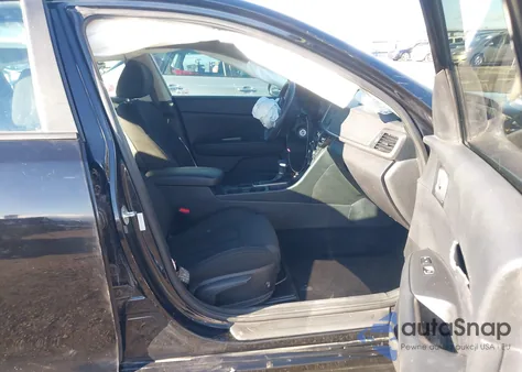 2018 Kia Optima Lx from USA, damaged, VIN 5XXGT4L31JG249653